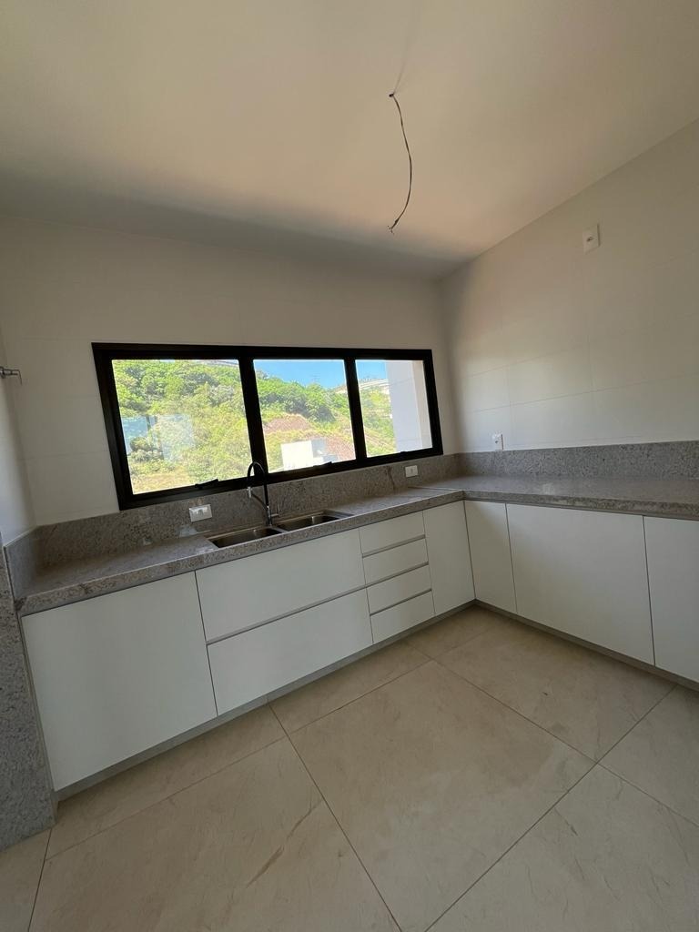 Imagem da propriedade MA8281 12
